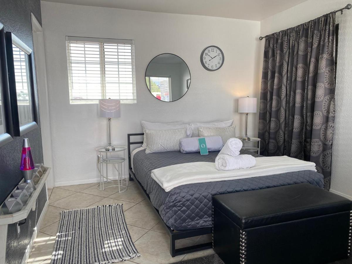 דזרט הוט ספרינגס The O Spa + Resort, Adults Only מראה חיצוני תמונה